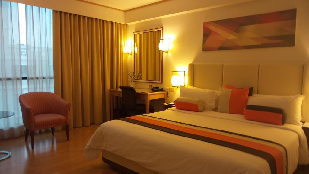 The Four Wings Hotel Bangkok Kültér fotó